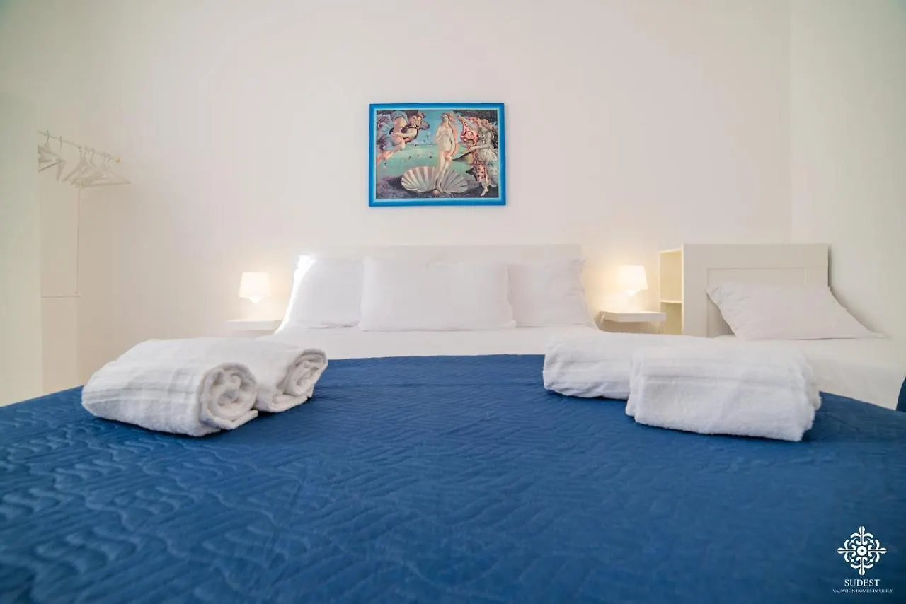 Le 4 Perle Apartments Avola 2*,  Itálie